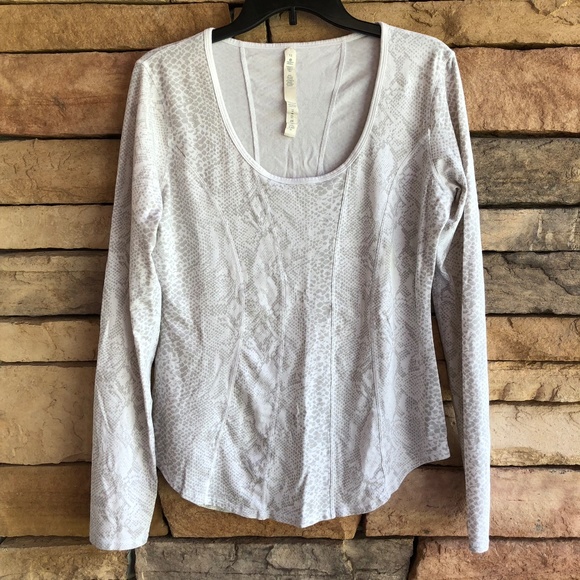 Lululemon white gray print long sleeve scoop neck top 12 - Picture 1 of 11